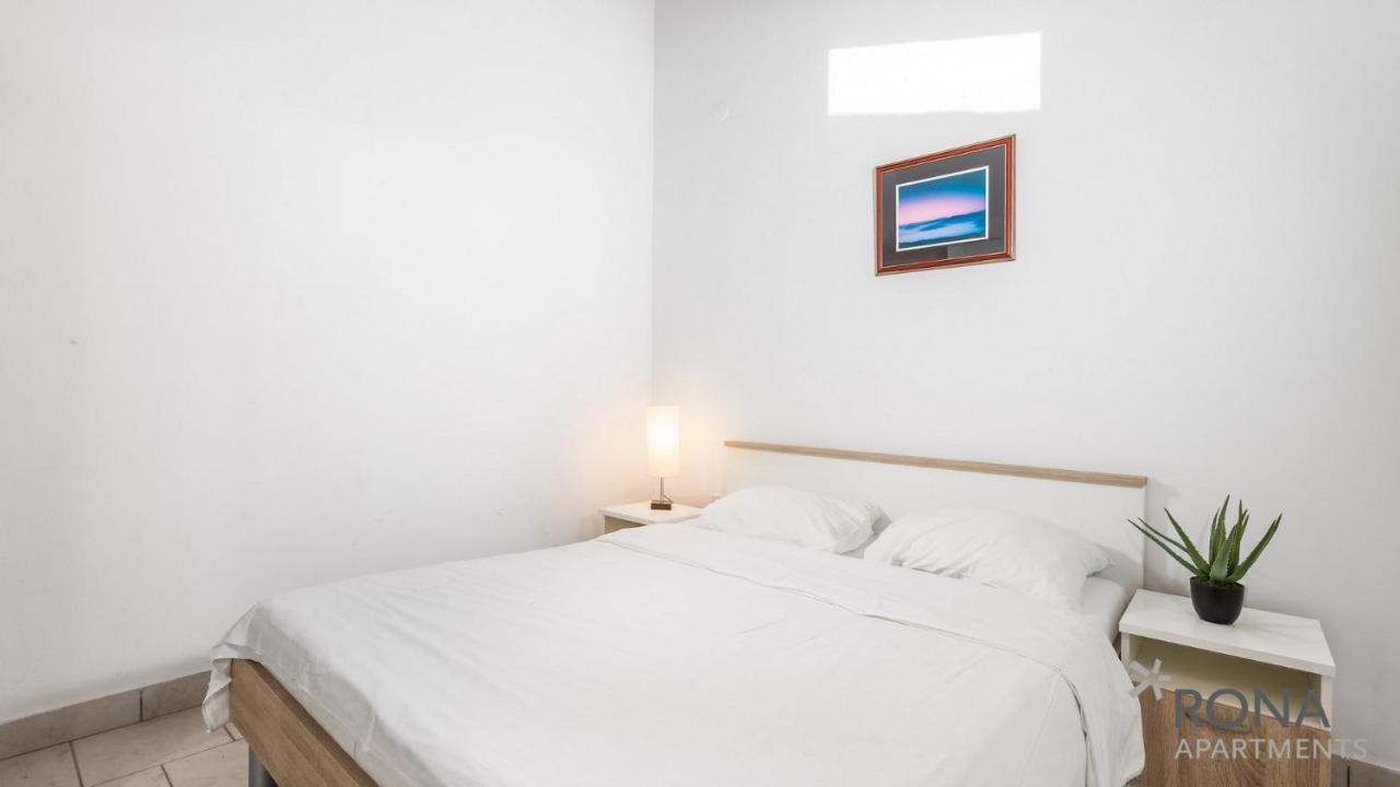 Rona Holiday Home Ana Poreč Extérieur photo