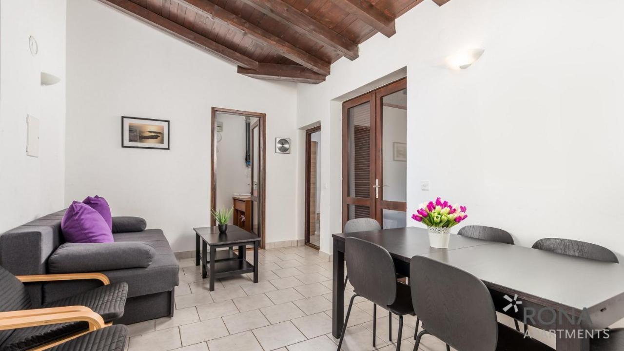 Rona Holiday Home Ana Poreč Extérieur photo